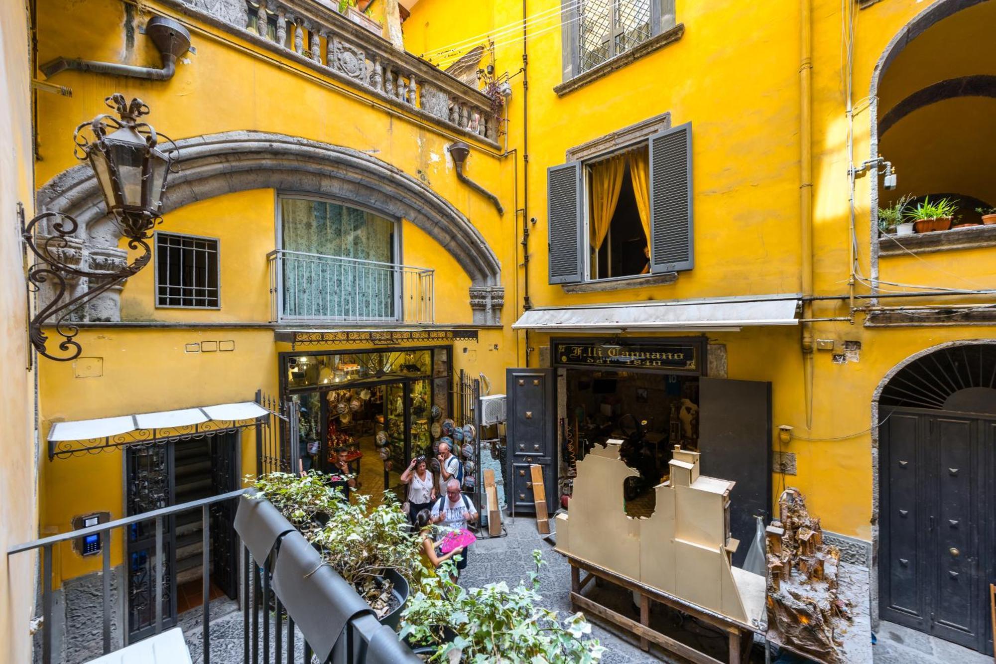 Palazzo Mormando - Industrial Apartment Naples Exterior photo